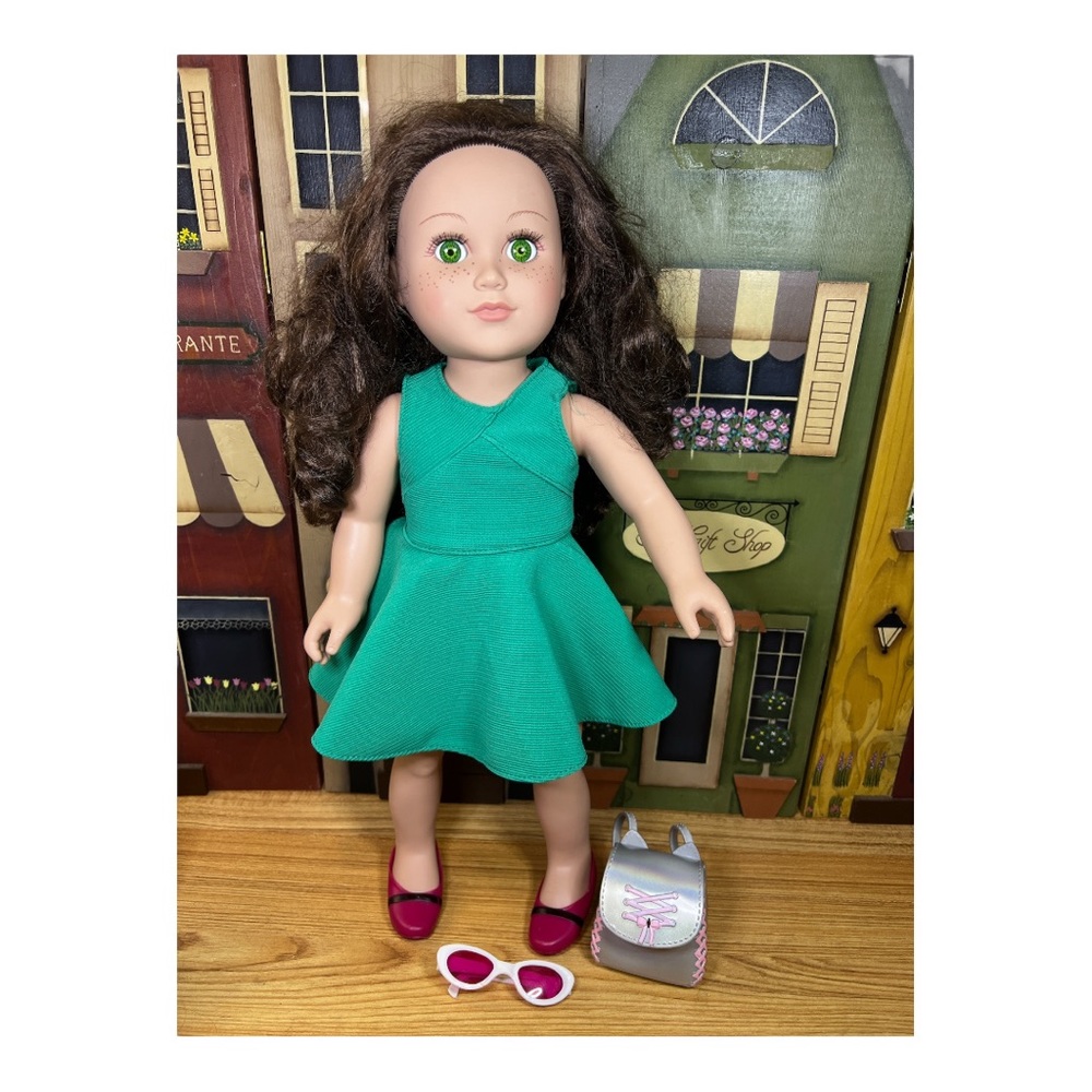 My Life City Toy Green Eyes Freckles Long Brown Curly Hair 18” Doll 2013